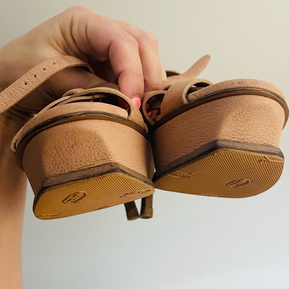 Yves Saint Laurent Women's Tribute Platform High
Heel Sandals SZ 36 - Picture 6 of 7